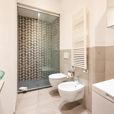 아파트 Keys Of Italy - Pergola 19 - 1 Bdr Flat With Inner Courtyard *