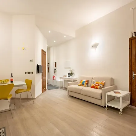 아파트 Keys Of Italy - Pergola 19 - 1 Bdr Flat With Inner Courtyard 피렌체