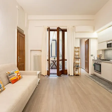 Keys Of Italy - Pergola 19 - 1 Bdr Flat With Inner Courtyard *