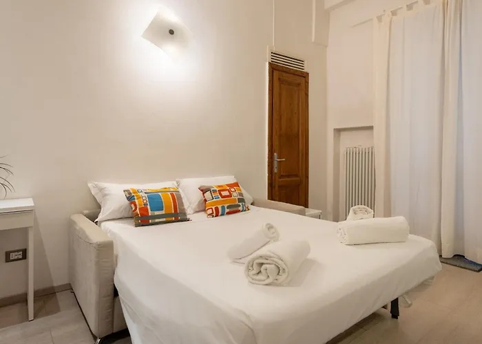 Keys Of Italy - Pergola 19 - 1 Bdr Flat With Inner Courtyard Apartment *