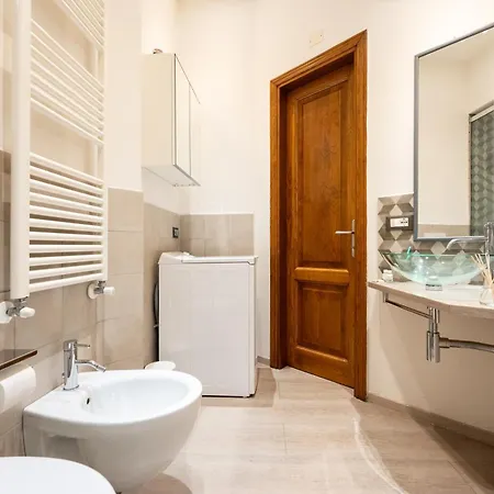 Pergola - 1 Bdr Flat With Inner Courtyard Apartamento
