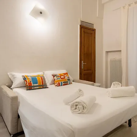 Pergola - 1 Bdr Flat With Inner Courtyard Apartamento *
